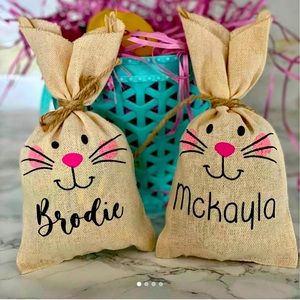 Little gift bags that can be personalized